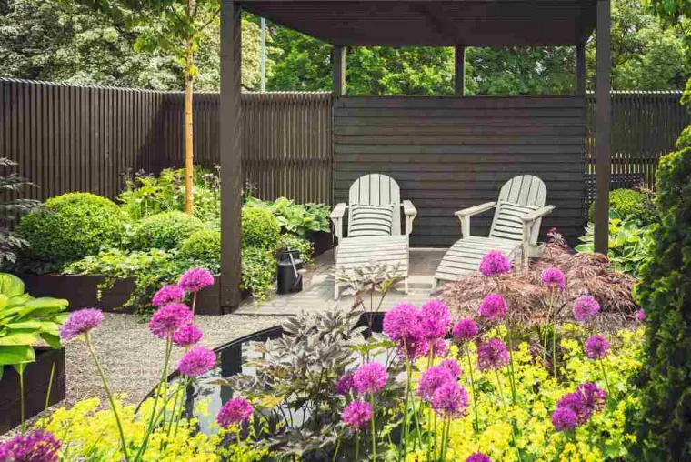 Pose d’une clôture en bois dans un jardin, Annecy, TERR'PAYSAGE